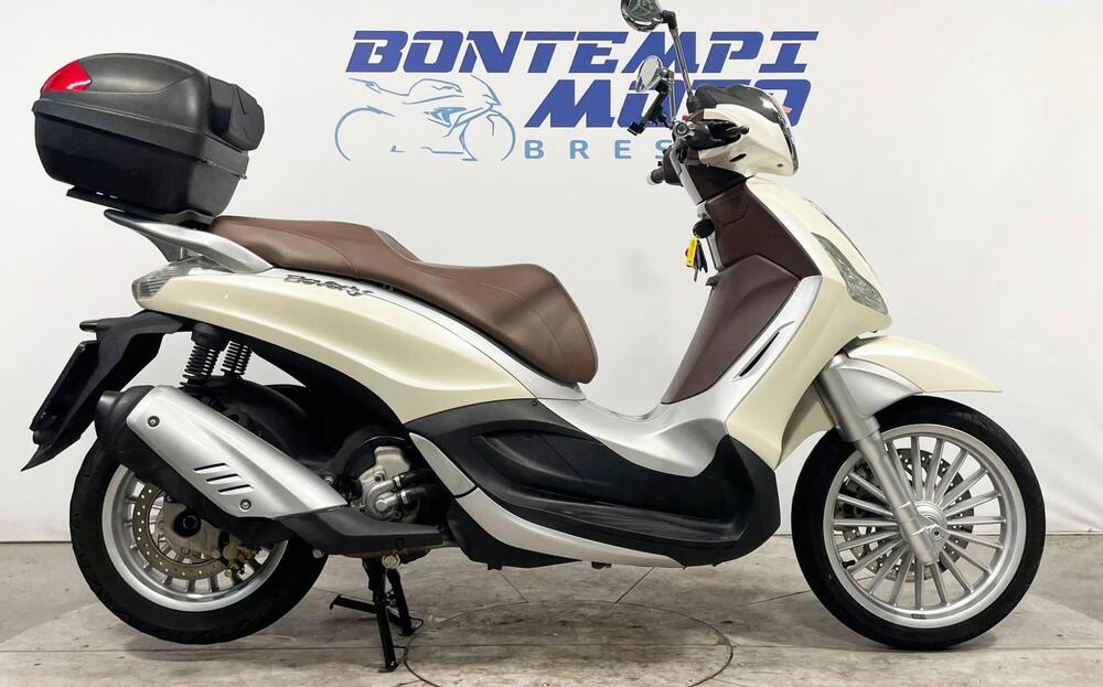 Piaggio Beverly 300 i.e. (2010 - 16)