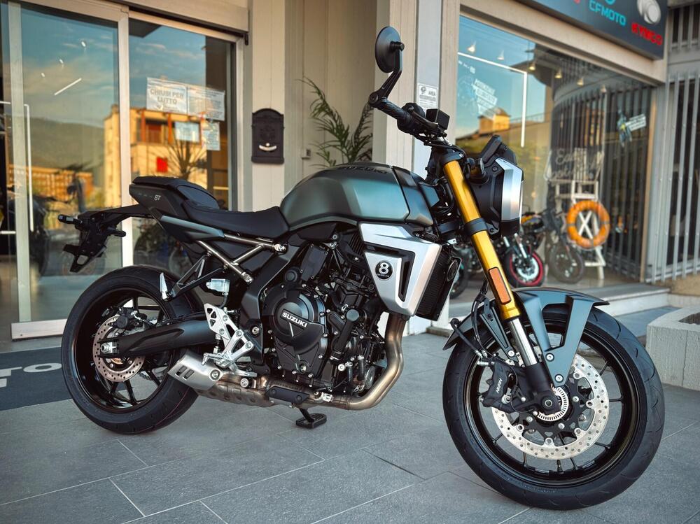 Suzuki GSX-8T (2025)