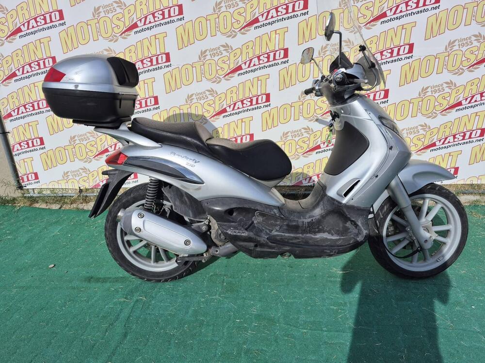 Piaggio Beverly 250 (2004 - 05)