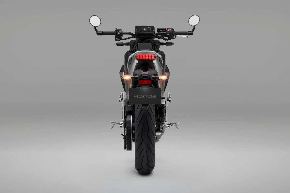 WN7: la rivoluzione elettrica a due ruote di Honda arriva in Italia [GALLERY] (5)