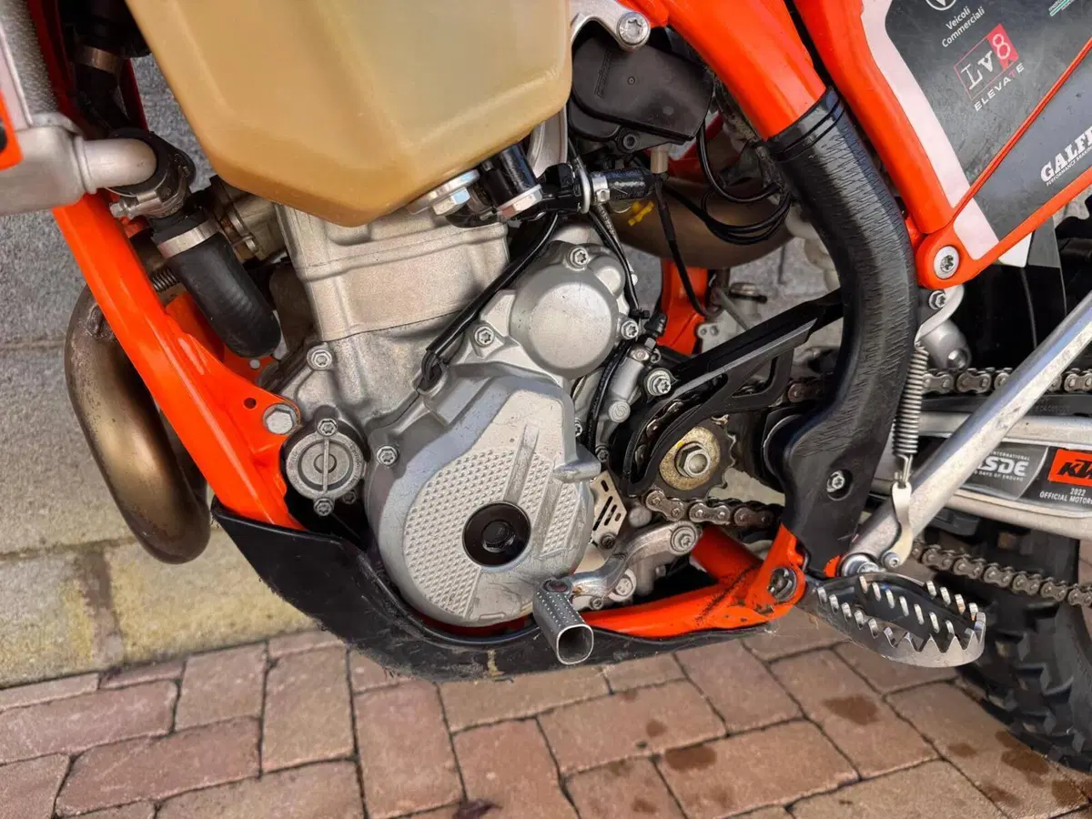 KTM 350 EXC-F Six Days (2023) (5)