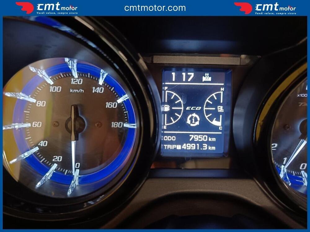 Yamaha T-Max 530 (2017 - 19) (5)