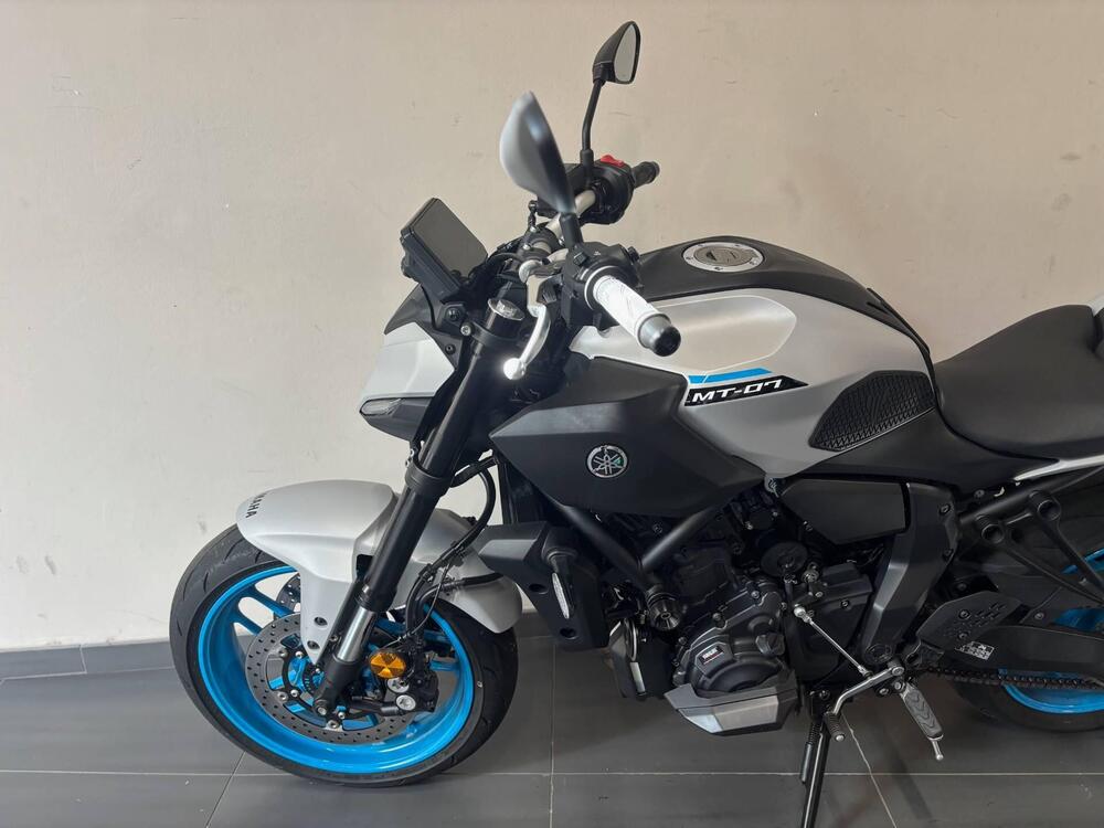 Yamaha MT-07 (2025) (2)