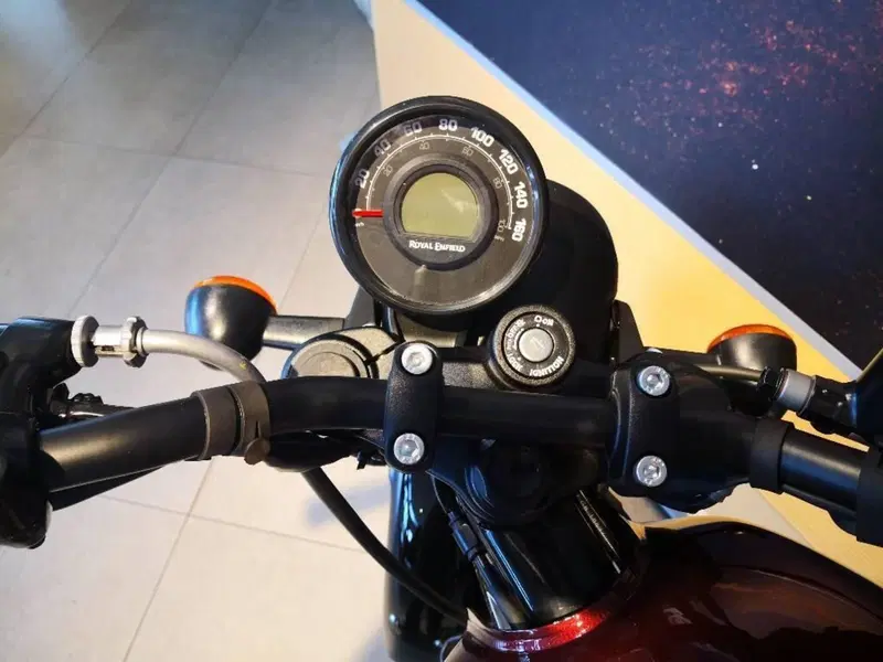 Royal Enfield HNTR 350 (2022 - 26) (12)