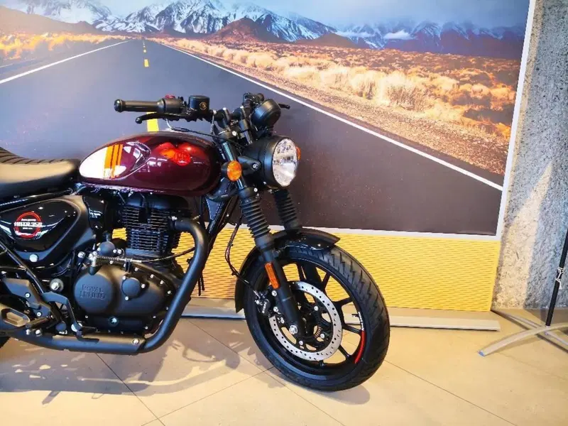 Royal Enfield HNTR 350 (2022 - 26) (4)