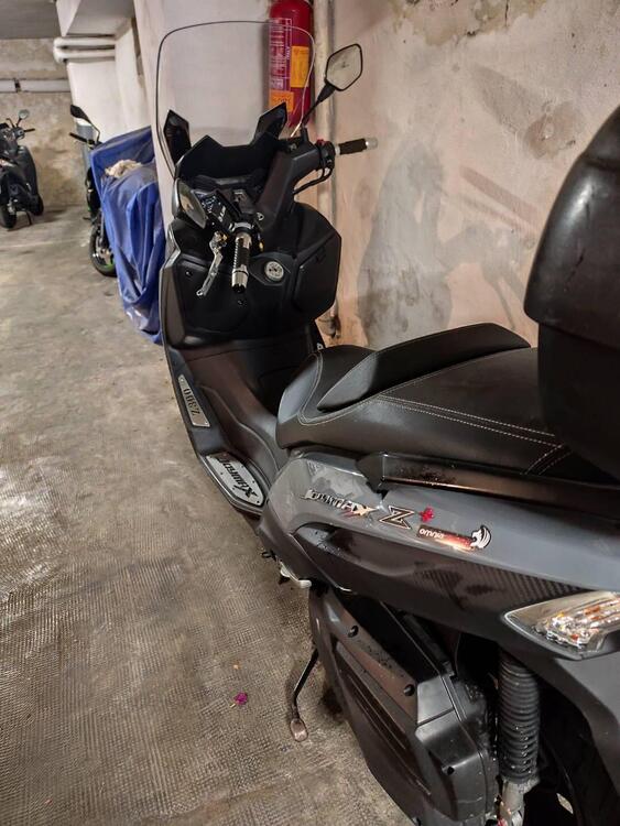 Sym Joymax 300 Z+ (2021 - 24) (3)