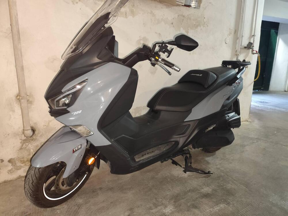 Sym Joymax 300 Z+ (2021 - 24) (4)