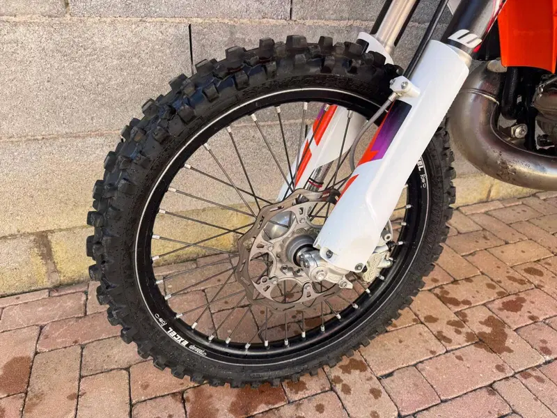 KTM 250 SX (2024) (4)