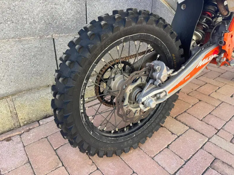KTM 250 SX (2024) (9)