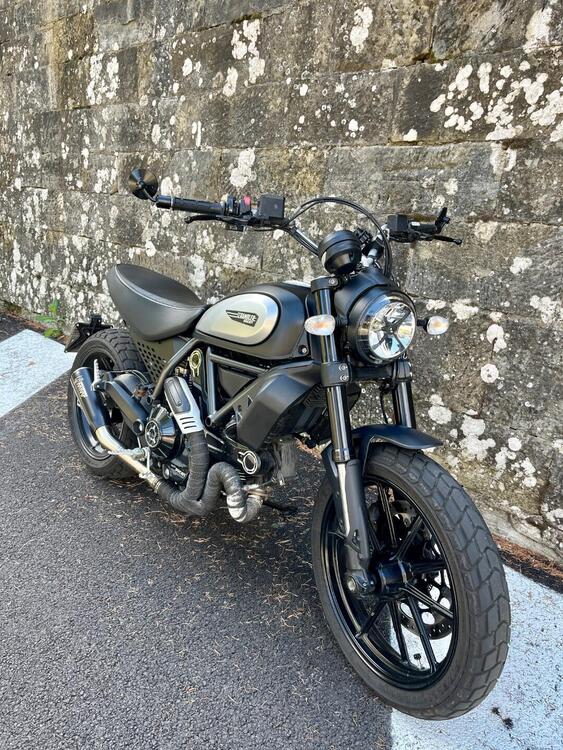 Ducati Scrambler 800 Icon Dark (2021 - 22) (3)