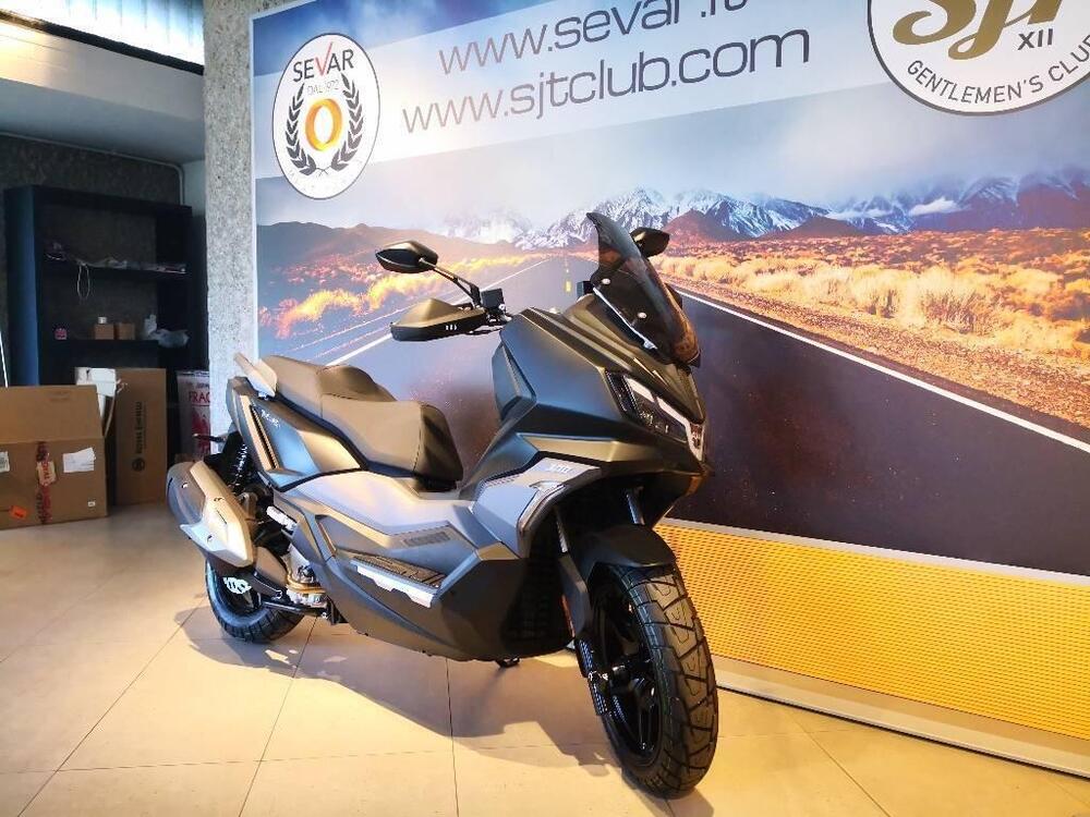 Sym ADX 300 (2024 - 25) (3)