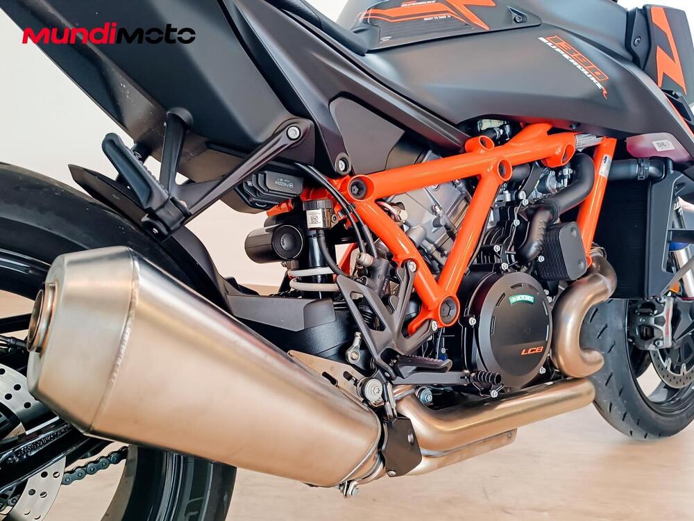 KTM 1390 Super Duke R EVO (2024 - 26) (4)