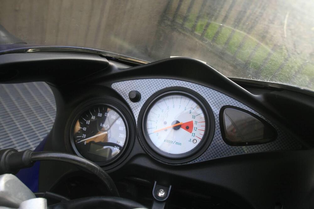 Suzuki SV 650 S (1999 - 02) (4)