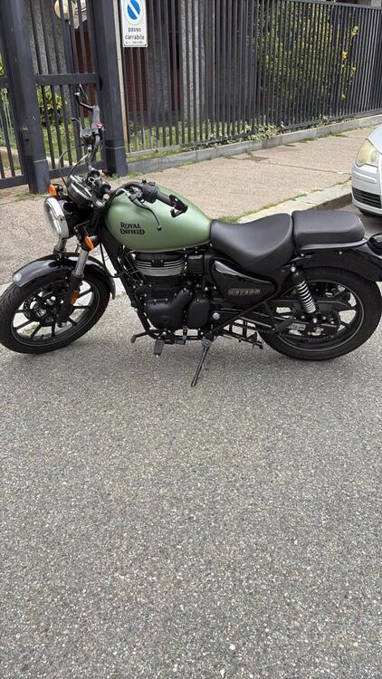 Royal Enfield Meteor 350 Fireball (2021 - 25) (4)