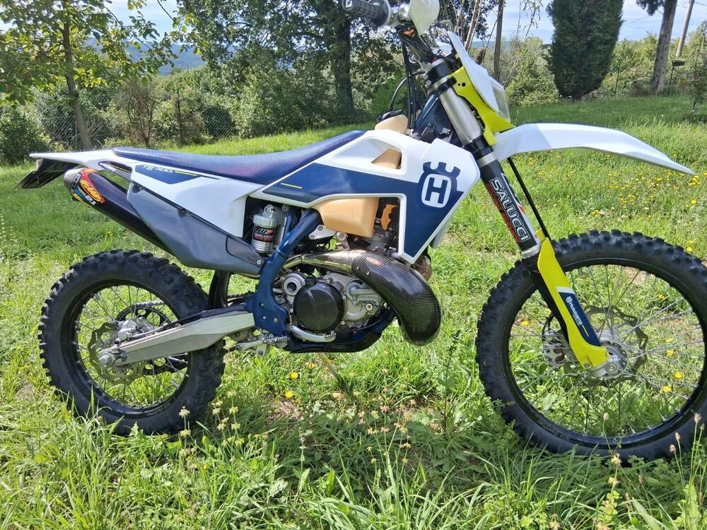Husqvarna TE 300i (2022)