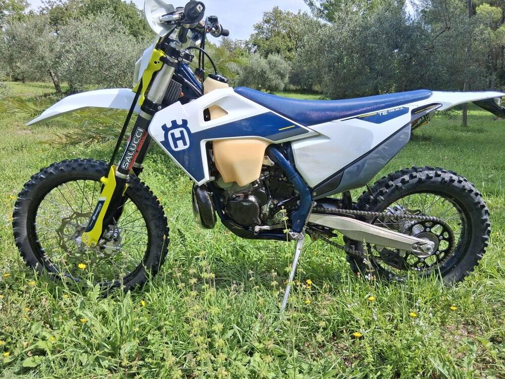 Husqvarna TE 300i (2022) (3)