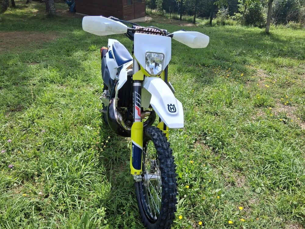 Husqvarna TE 300i (2022) (5)