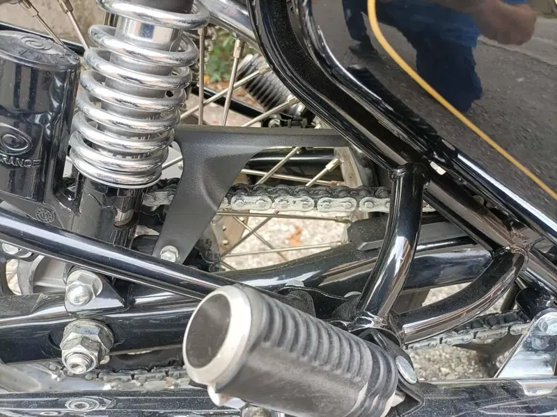 Royal Enfield Classic 500 EFI - Chrome (2017 - 20) (6)