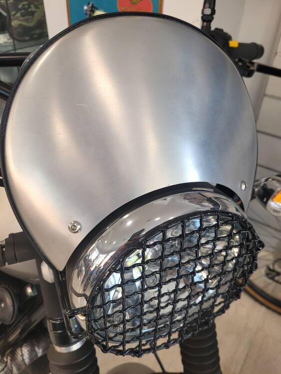 Moto Guzzi V7 II Stone (2015 - 17) (4)