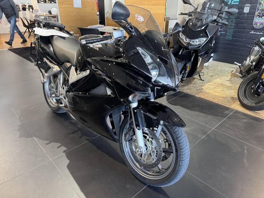 Honda VFR 800 (2006 - 13) (2)