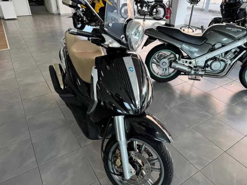Piaggio Beverly 400 i.e. (2006 - 10)