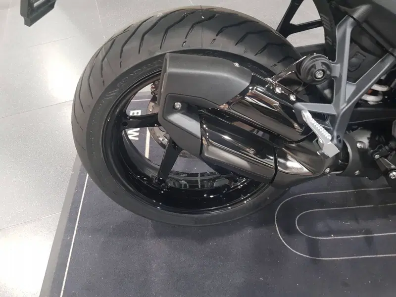 Bmw R 1300 R (2026) (9)