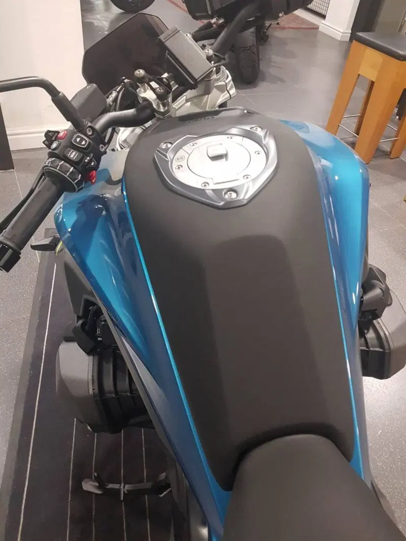 Bmw R 1300 R (2026) (13)