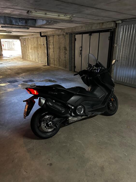 Yamaha T-Max 530 (2017 - 19) (4)