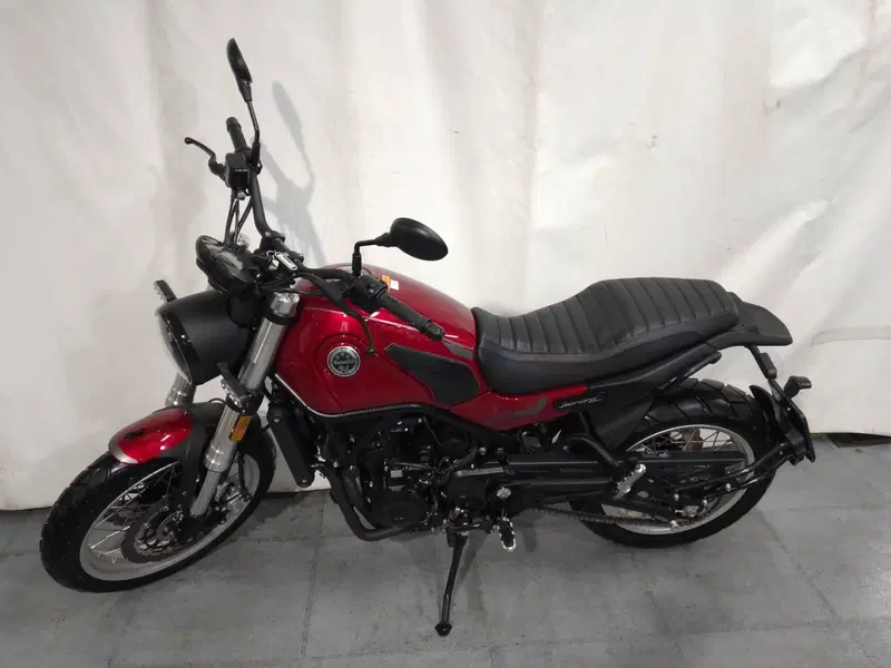 Benelli Leoncino 500 Trail (2021 - 26) (2)