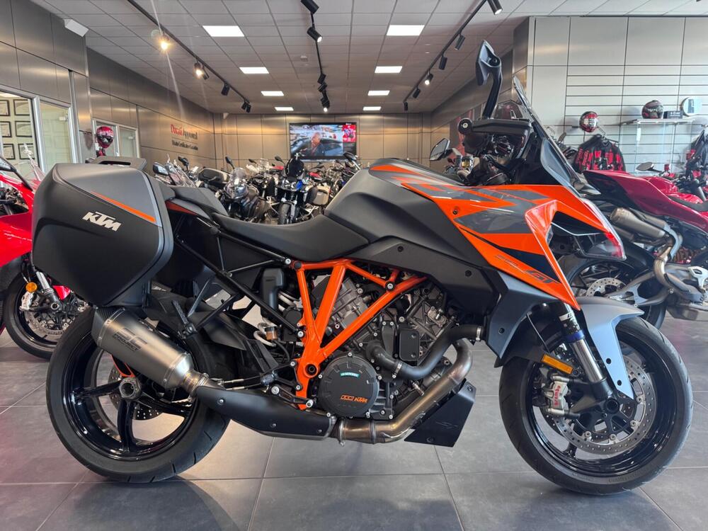 KTM 1290 Super Duke GT (2022 - 25)
