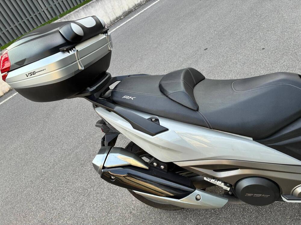 Kymco AK 550 ETS (2021 - 25) (4)