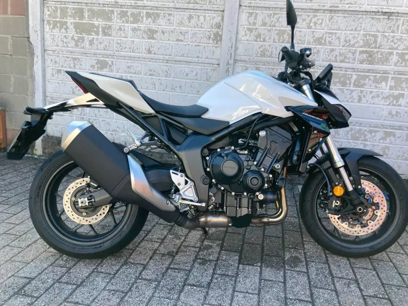 Honda CB 1000 Hornet (2025 - 26) (2)