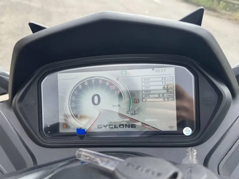 Cyclone RT3S (2025 - 26) (6)
