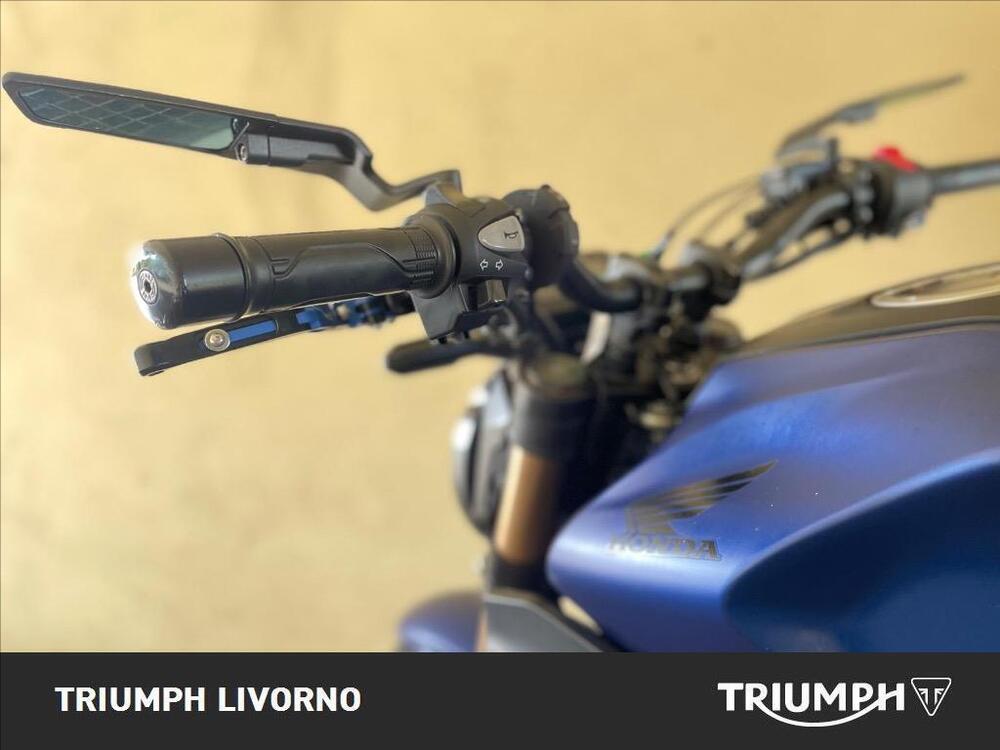 Honda CB 300 R (2022 - 25) (5)