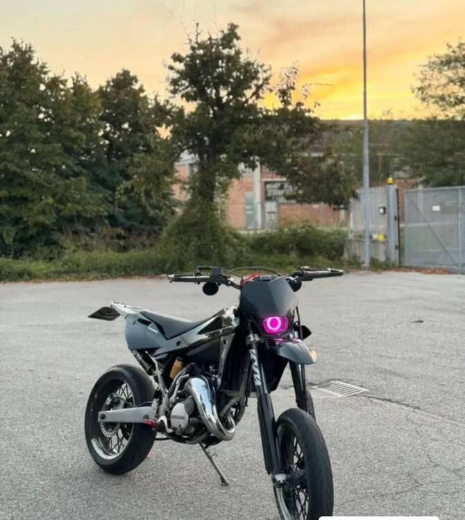 Husqvarna SM 125 (2007) (3)