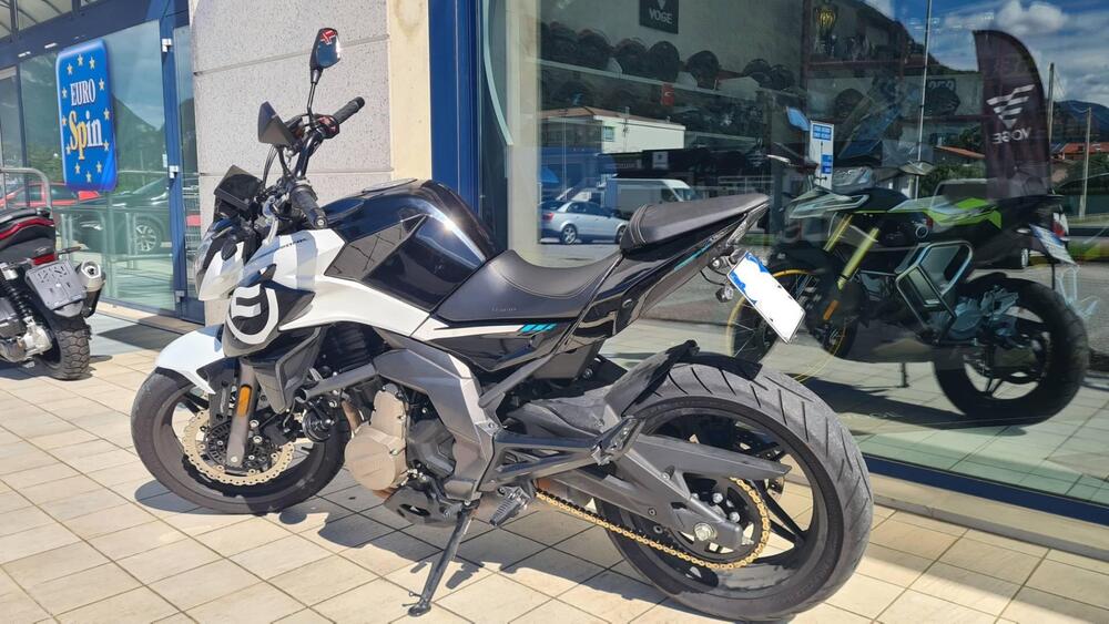 CFMOTO 650NK (2021 - 24) (3)