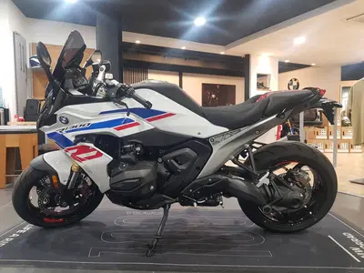 Bmw R 1300 RS (2026) nuova