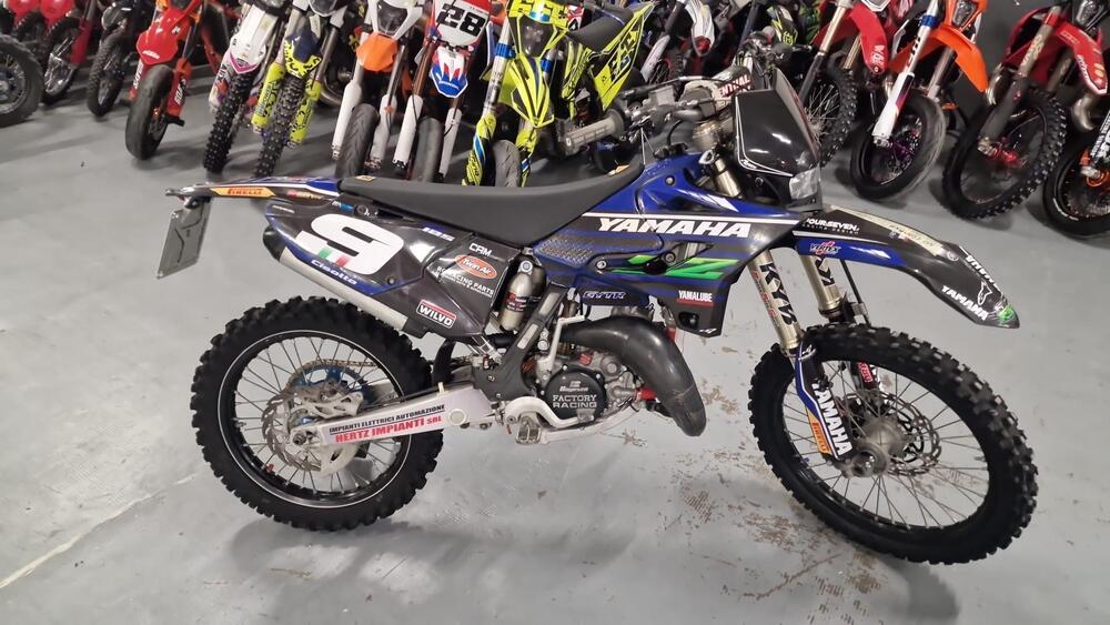 Yamaha YZ 125 (2017) (2)