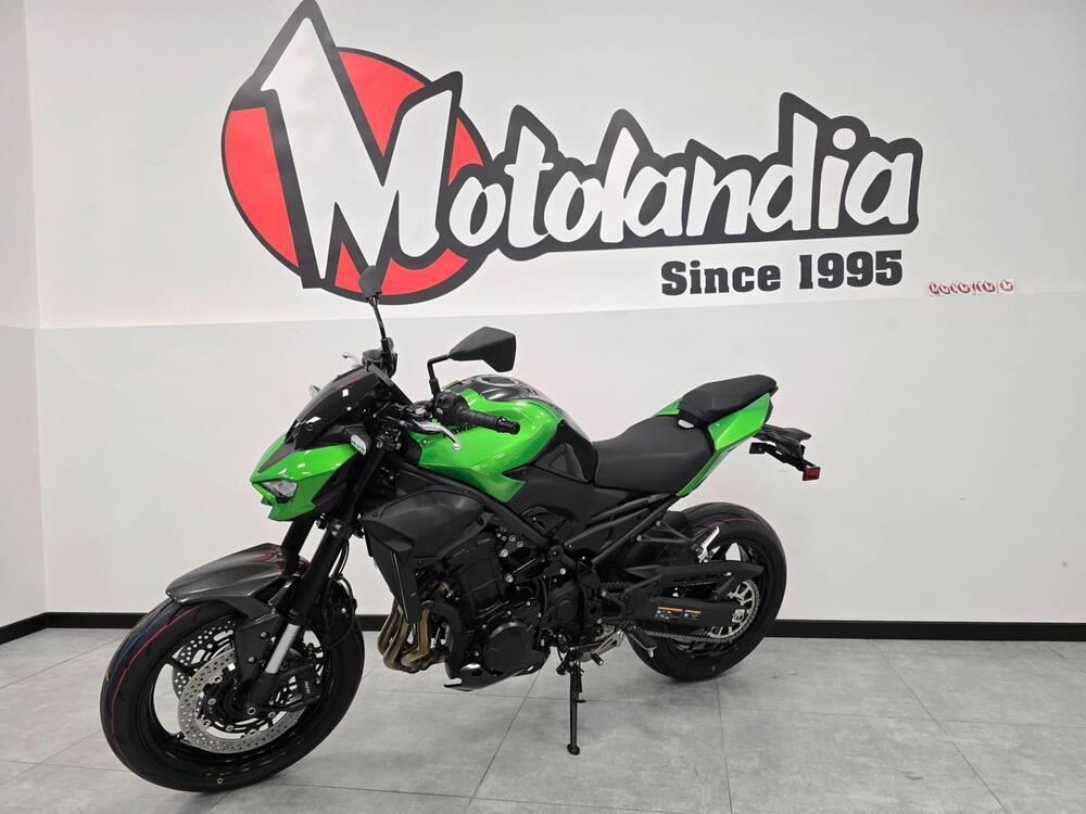 Kawasaki Z 900 (2025 - 26) (3)