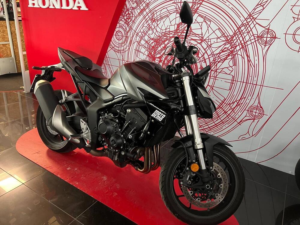 Honda CB 1000 Hornet (2025) (3)