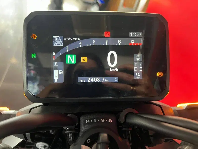 Honda CB 1000 Hornet (2025 - 26) (7)