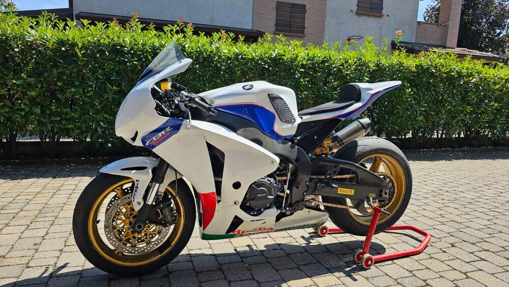 Honda CBR 1000 RR Fireblade (2008 - 11) (2)