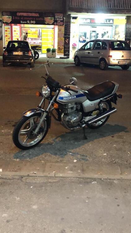 Honda CB 400 N (4)