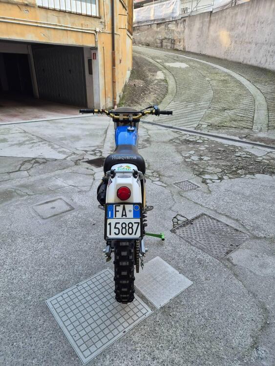 Husqvarna WR 125 (2)