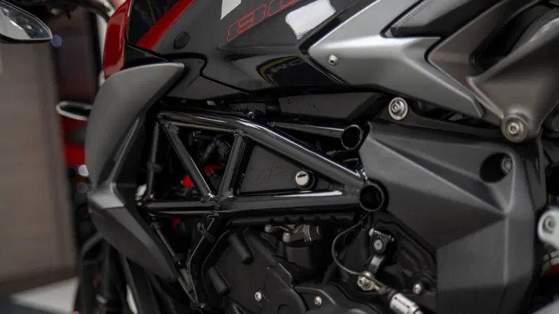 MV Agusta Brutale 800 RR (2017 - 20) (14)