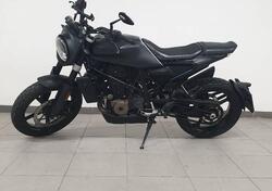 Husqvarna Svartpilen 701 (2019) usata