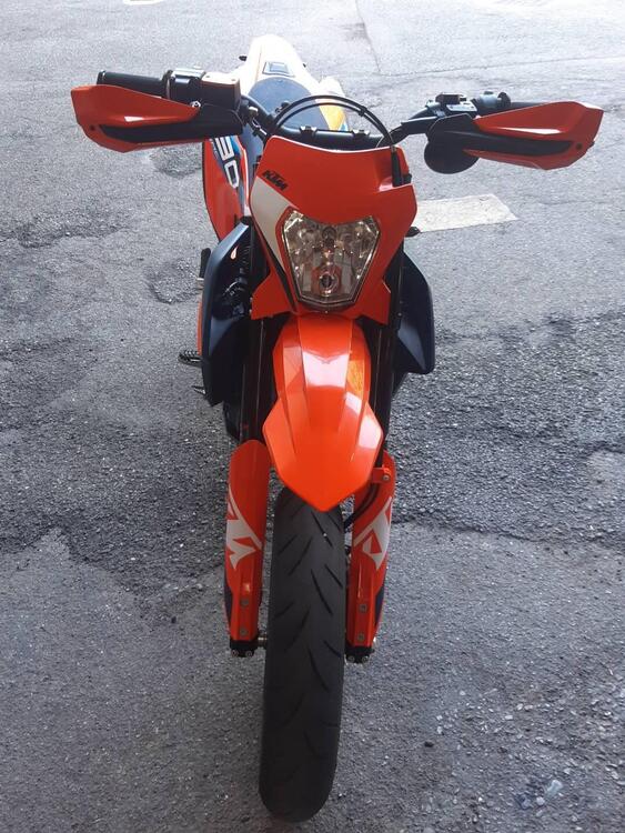 KTM 690 SMC R (2023 - 25) (3)