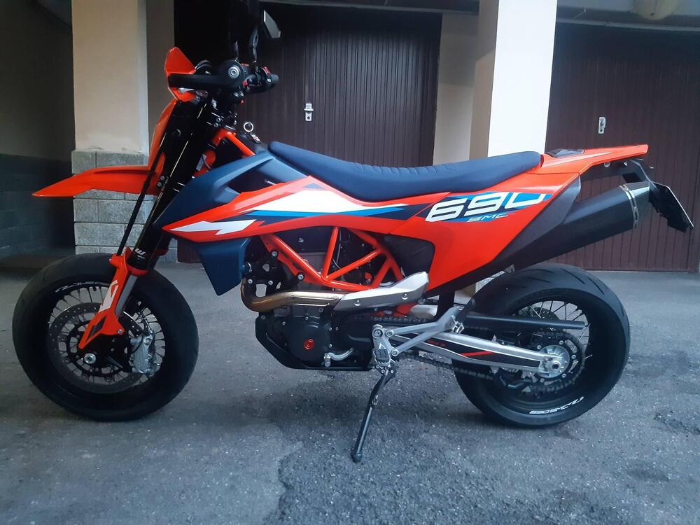 KTM 690 SMC R (2023 - 25) (4)