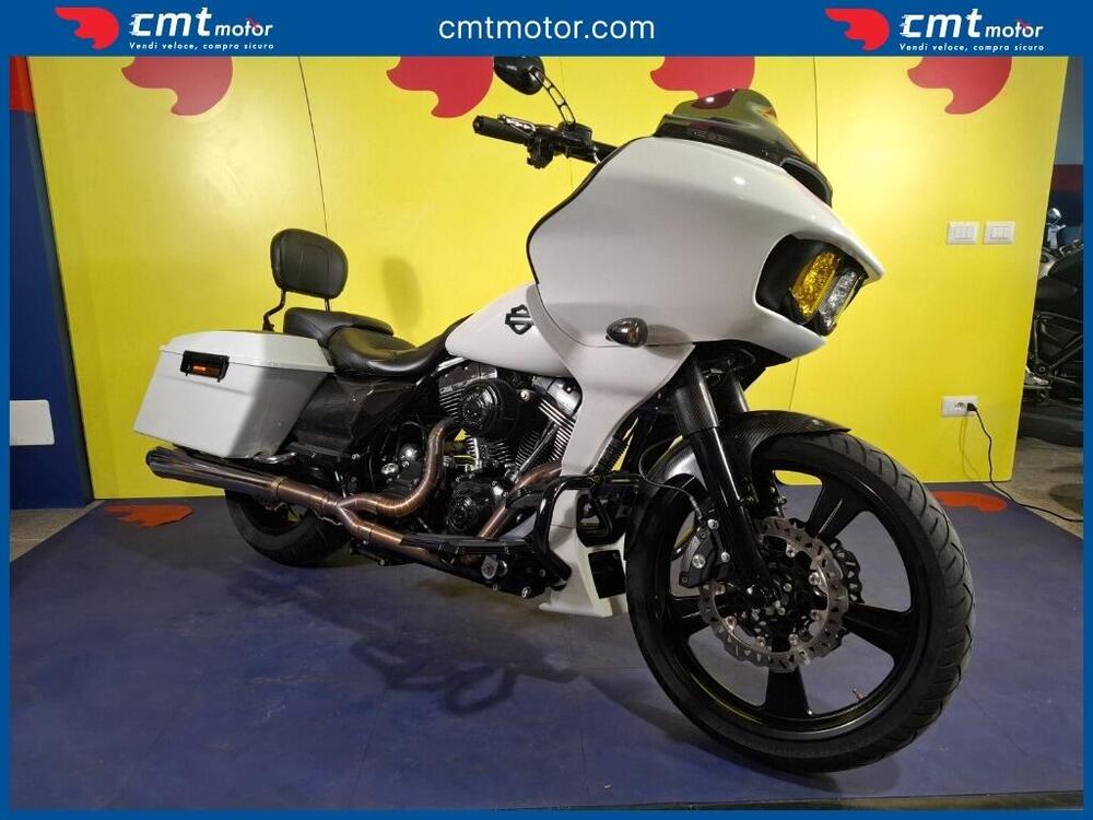 Harley-Davidson 1690 Road Glide (2007 - 12) (3)