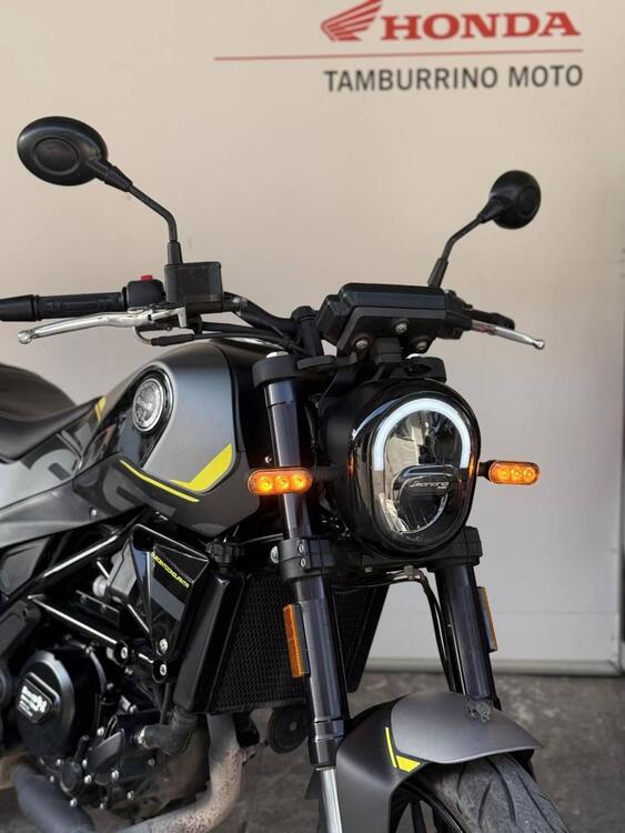 Benelli Leoncino 250 (2021 - 25) (2)